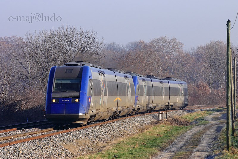 X 72502.JPG